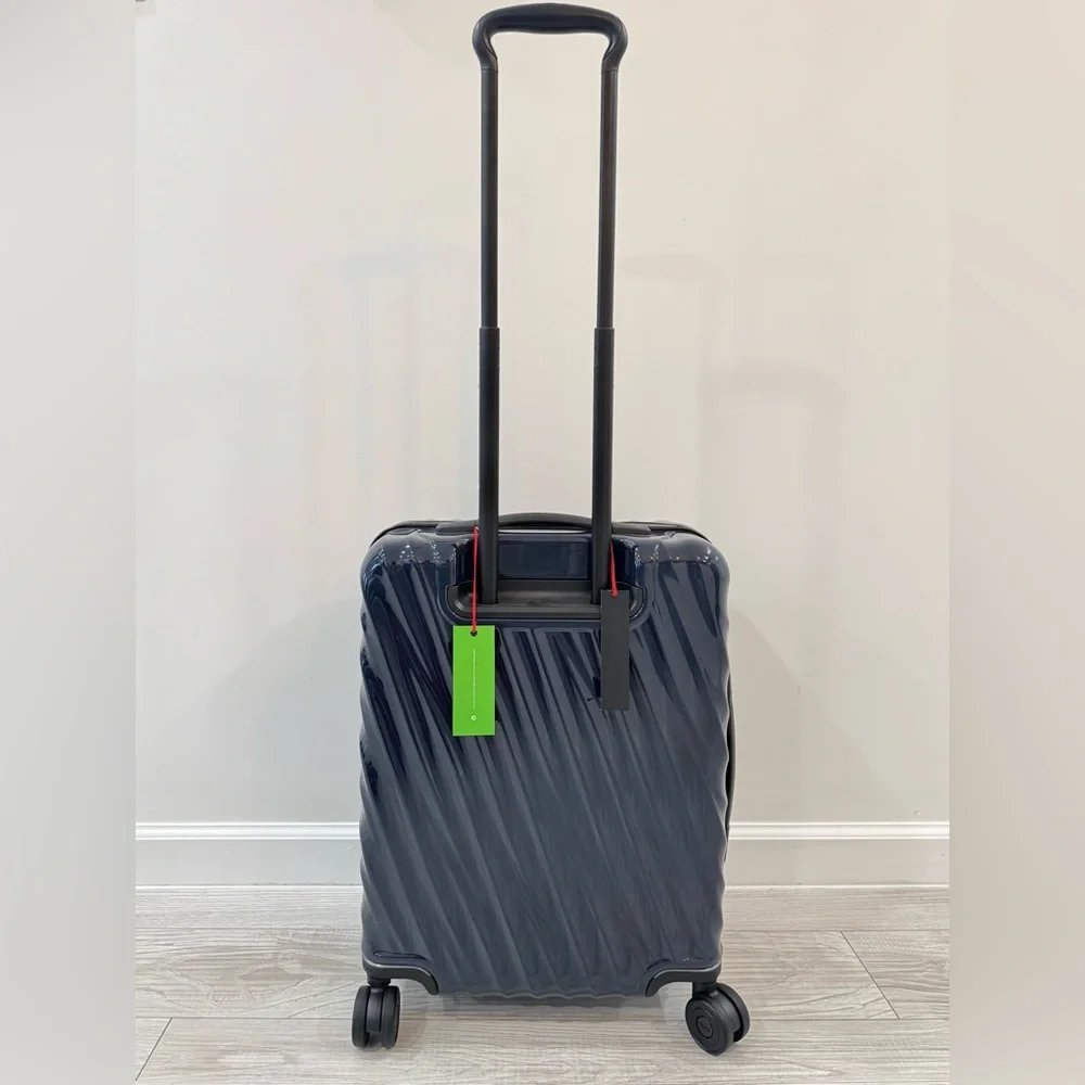 TUMI 19 DEGREE Continental Expandable 4 Wheeled Carry-On Blue